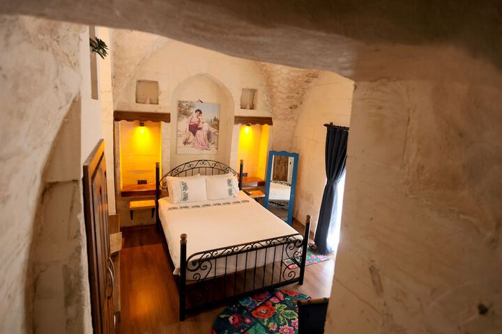 Room 44 of 121