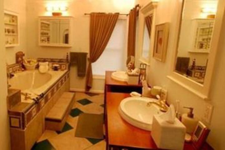 Room 3 of 61