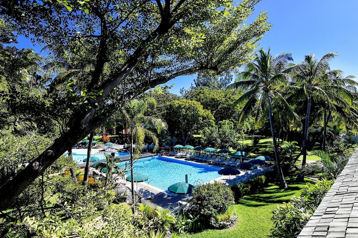 Pool Hotel