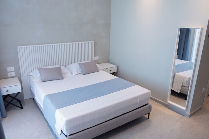 Room 10 of 45