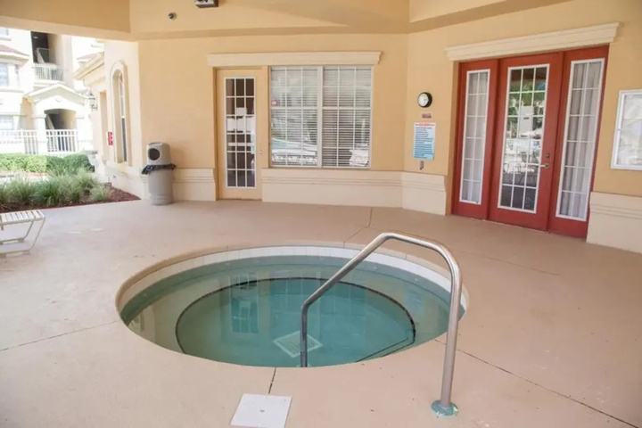 Pool 13 of 25