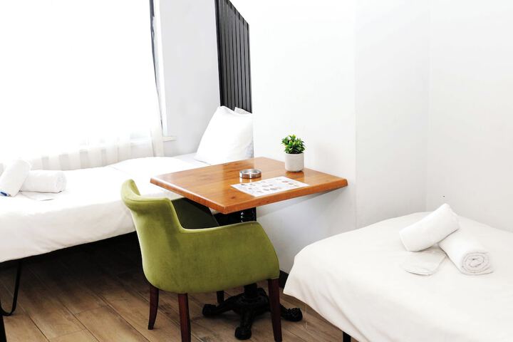 Room 54 of 108