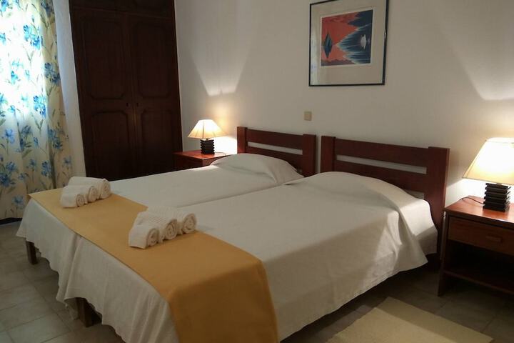 Room 15 of 50