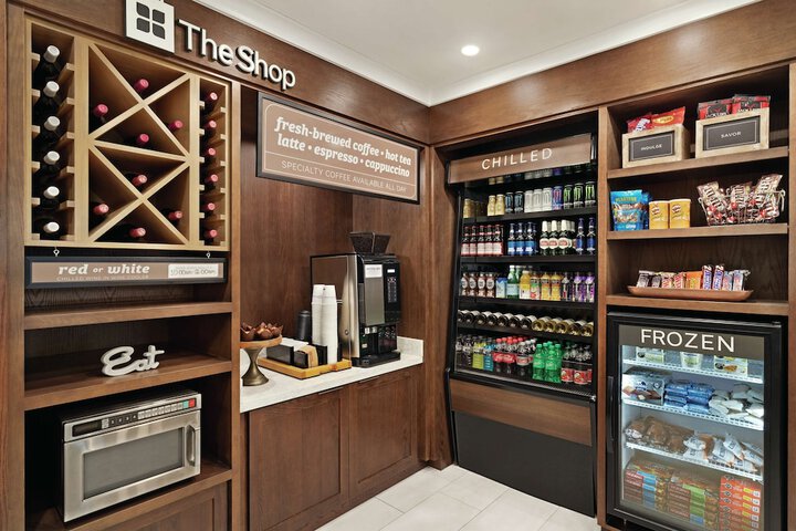 Snack bar
