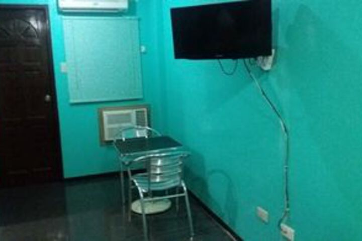 Room 14 of 20
