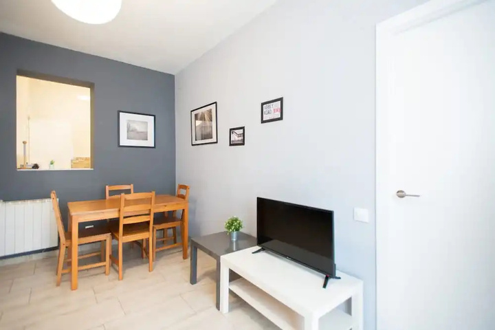 Room 2 of 12