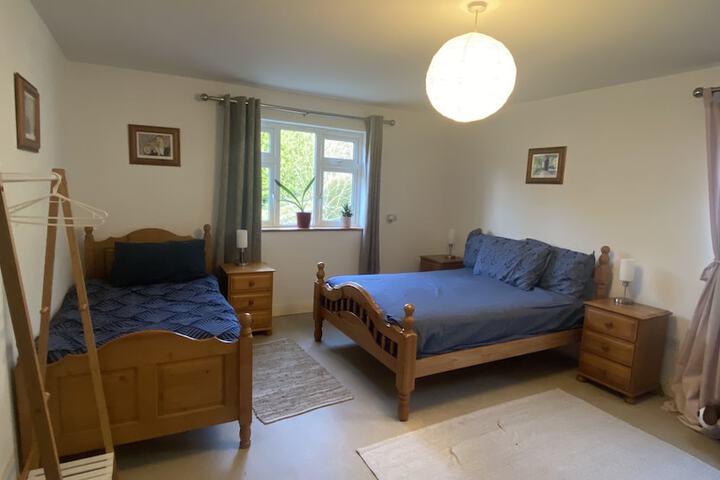 Room 3 of 7