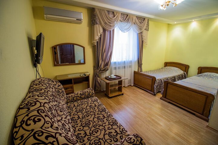 Room 14 of 21