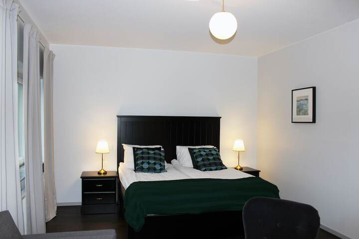 Room 8 of 37