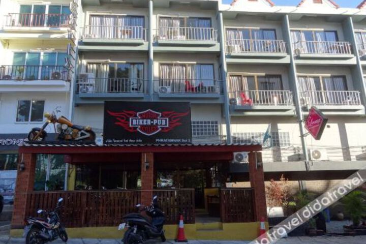 The Lounge Hotel