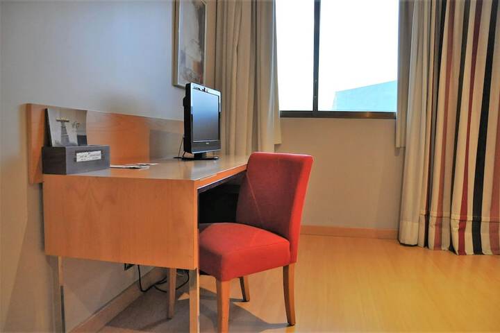 Room 7 of 31