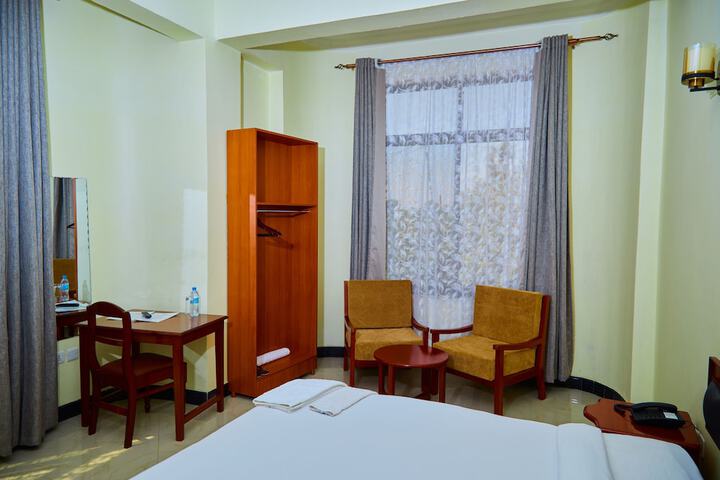 Room 12 of 31