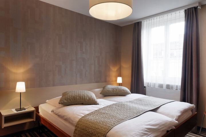 Room 5 of 30