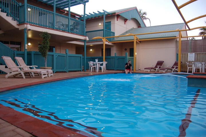 Hotel Pool