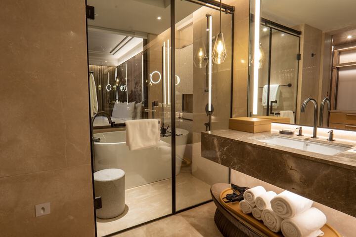 Room 29 of 79