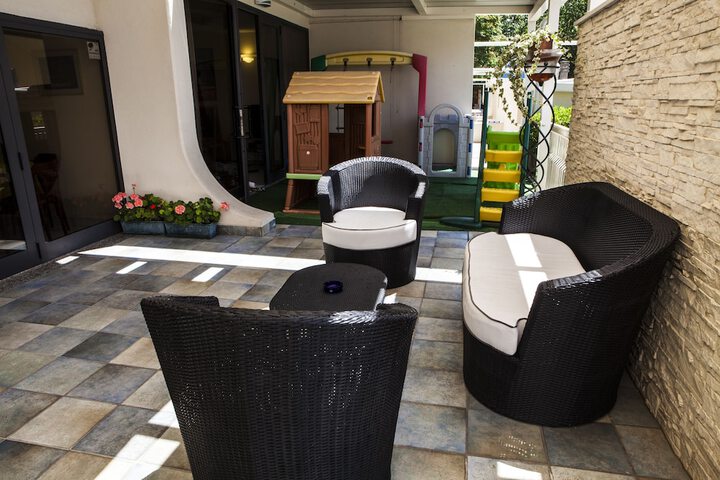 Terrace/Patio 50 of 57