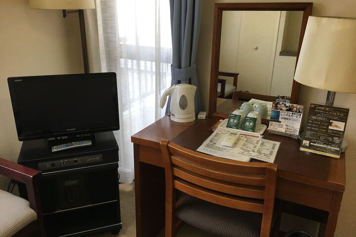 Room 5 of 35