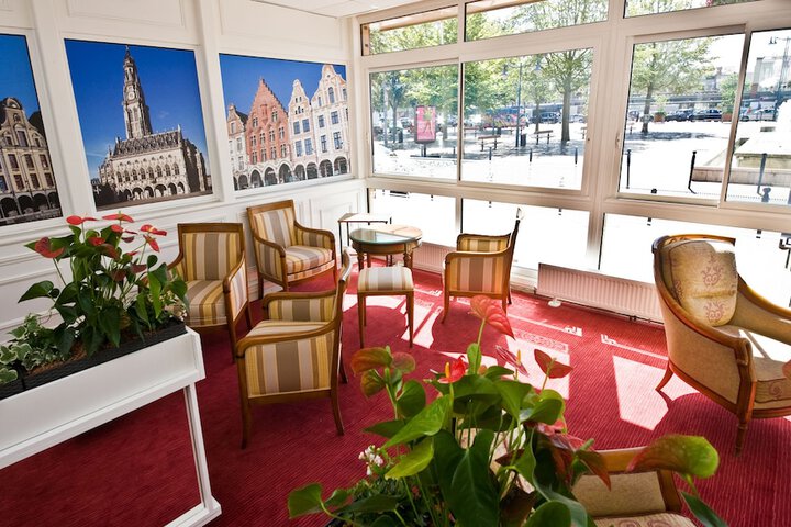 Hotel Lobby