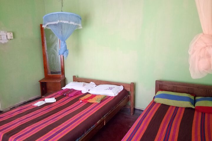 Room 7 of 31