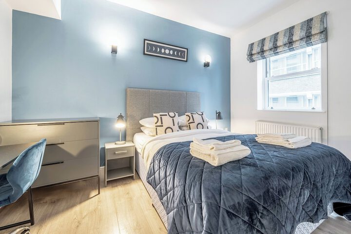 Room 2 of 19