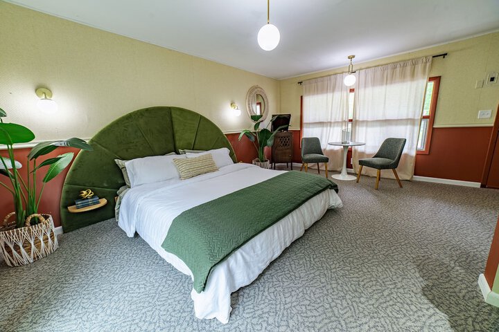 Room 9 of 53