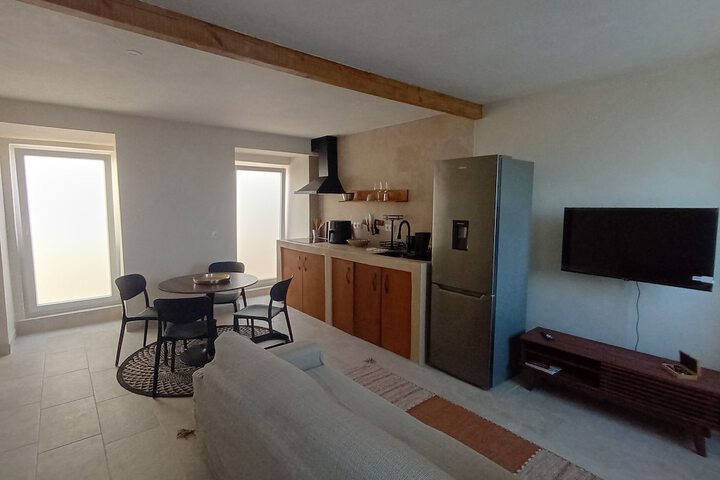 Room 11 of 24