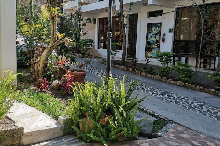 Hotel Exterior 113 of 202