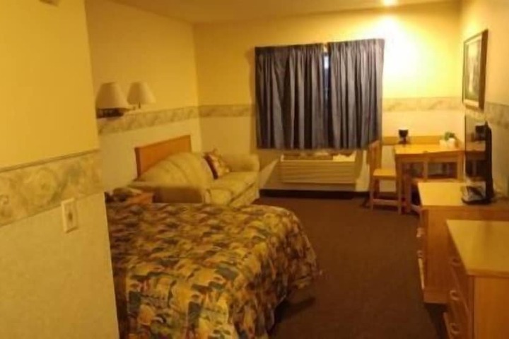 Room 15 of 26