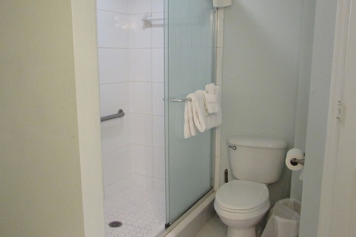 Room 95 of 229