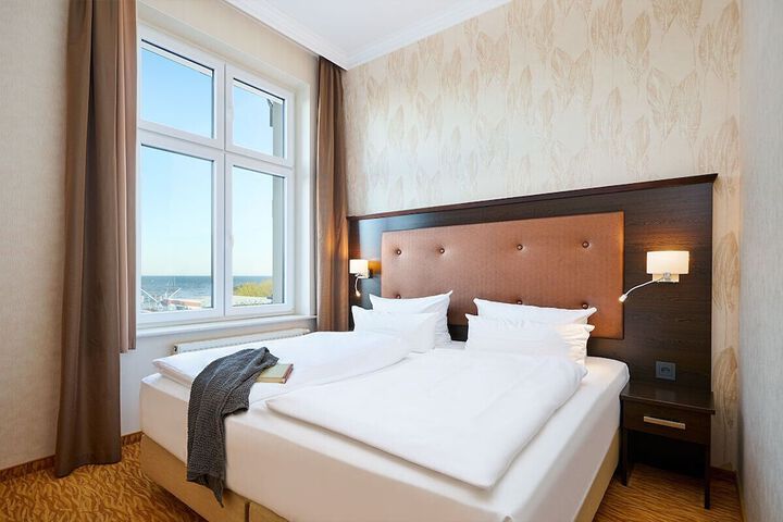 Room 2 of 50