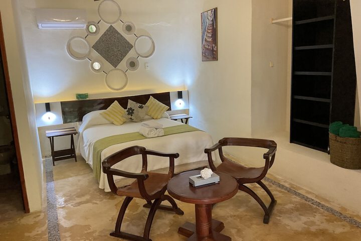 Room 20 of 102