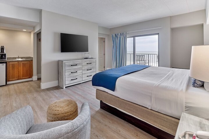 Room 21 of 38