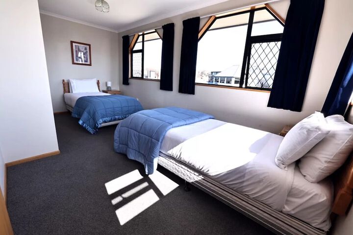 Room 51 of 70
