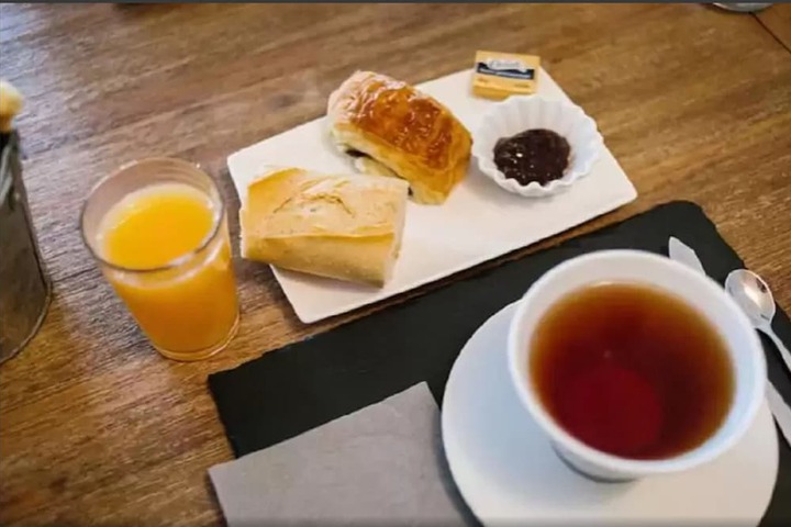 Breakfast/Coffee Service 15 of 19