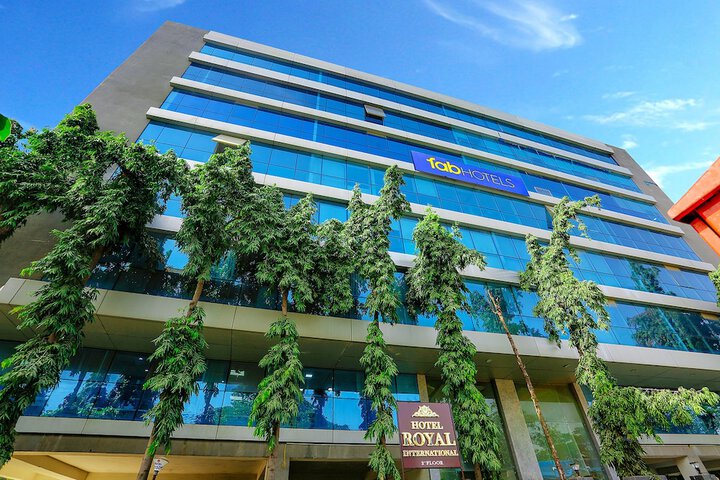 FABHOTEL HYSON INTERNATIONAL MIDC - Mumbai 201 202 Brahans Business ...