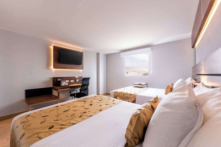 Standard Double Bed (3 of 15)