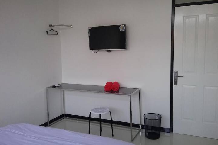 Room 12 of 24