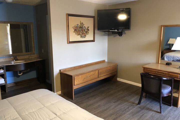 Room 3 of 10