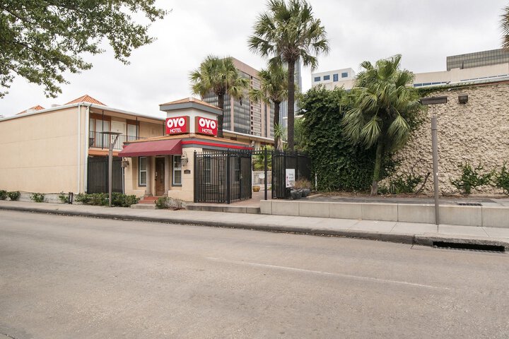 Oyo Hotel Apartments Houston Galleria Houston Tx 3101 Sage Rd