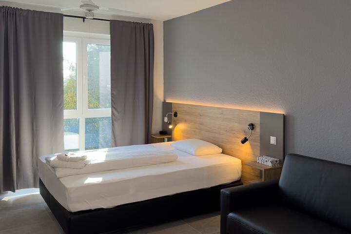 Room 2 of 11