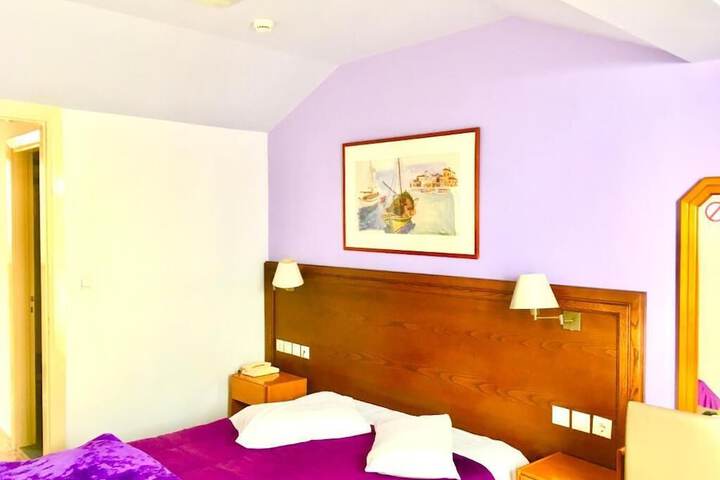 Room 18 of 54