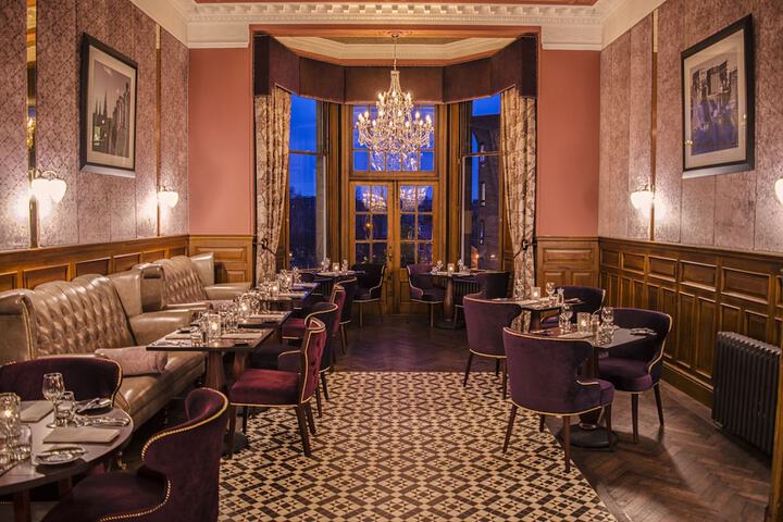 Dining 36 of 60