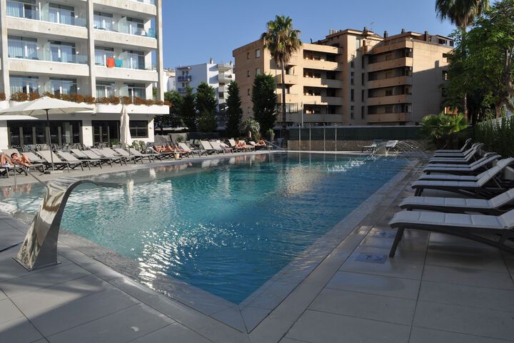 Hotel 68 of 71