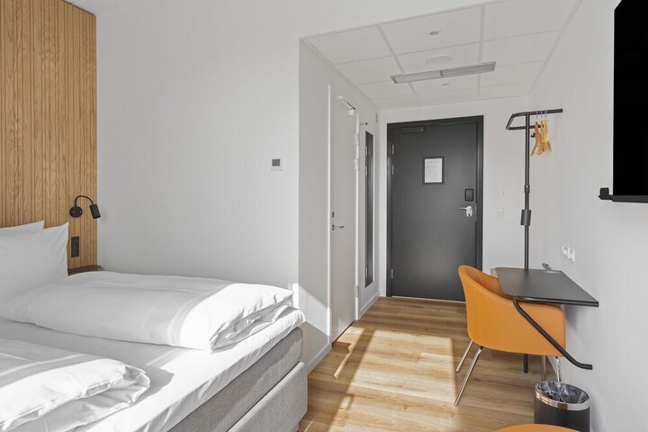 Room 20 of 77