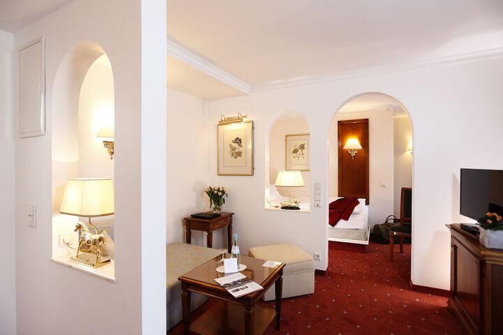 Room 13 of 26