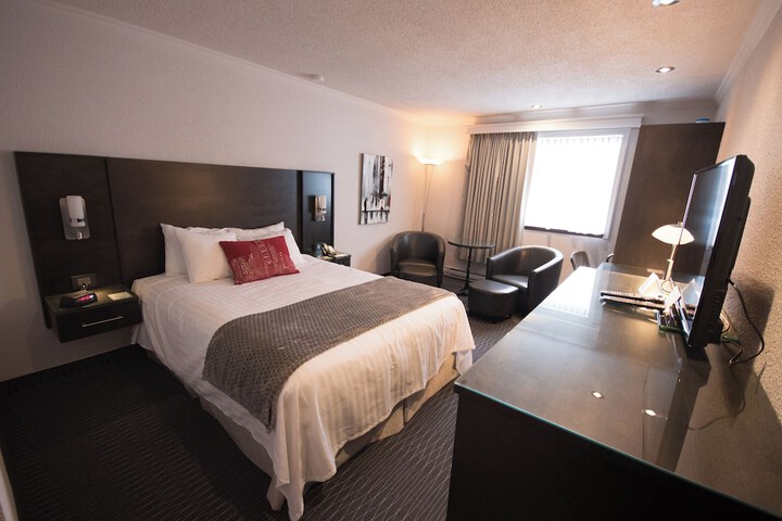 Room 18 of 48