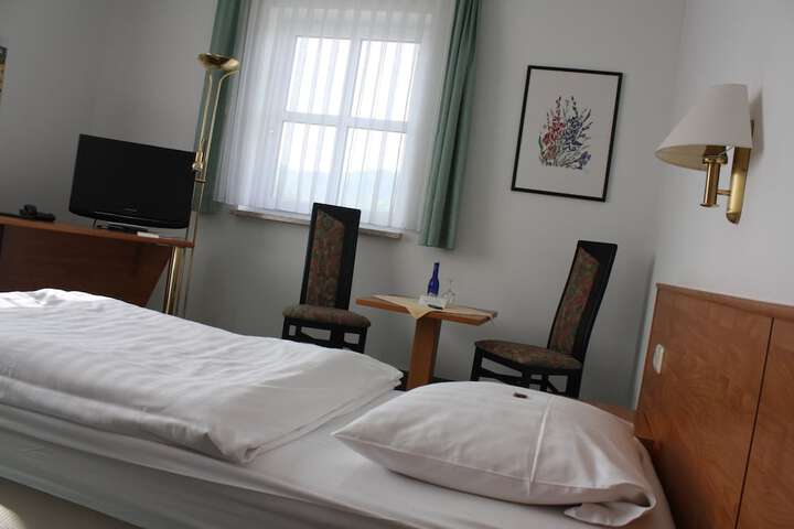 Room 6 of 46