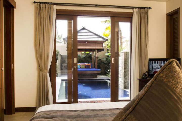Room 3 of 36