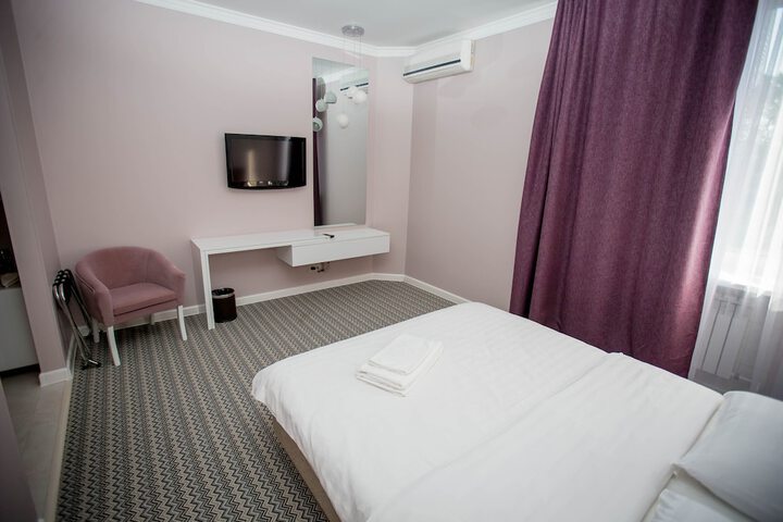 Room 4 of 29