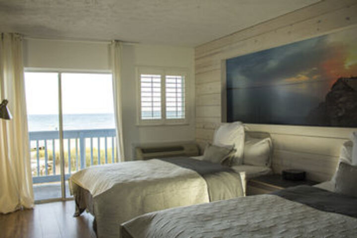 Room 42 of 82